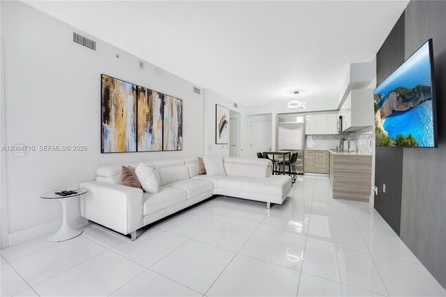 Photo - 1300 Brickell Bay Dr Unit 706