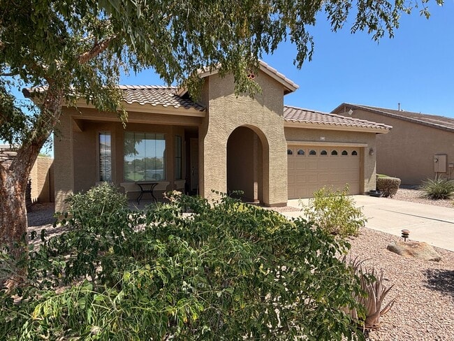 208 E Caribbean Dr