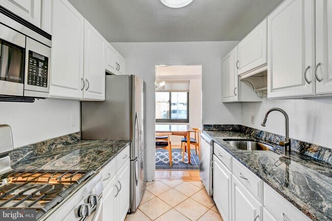 Photo - 5410 Connecticut Ave NW Unit 604