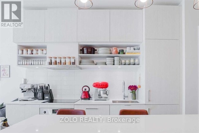 Photo - 5 Soudan Ave Unit 1101