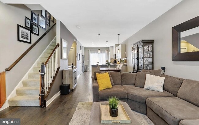 Photo - 147 Decoverly Dr