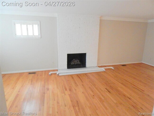 Photo - 116 E Hickory Grove Rd