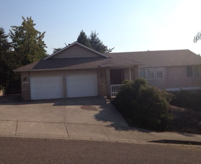 Building Photo - 2559-2561 Moon Mountain Dr Unit 2559