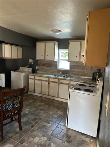 Photo - 1117 E Harvey Ave