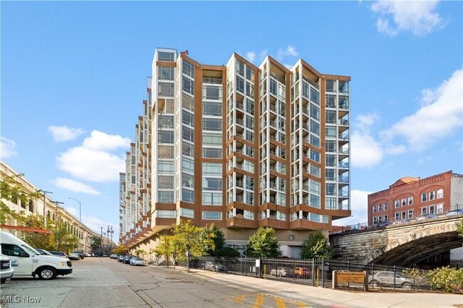 Photo - 2222 Detroit Ave Unidad 519 Rental