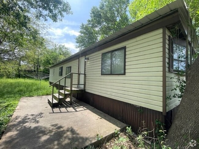 Building Photo - 504 River Park Rd Rental