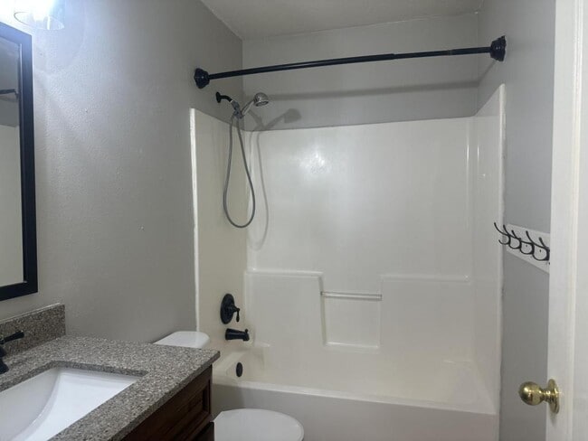 Photo - 2412 W Sweetbay Ave