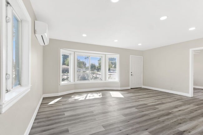 Photo - 2348 Revere Ave Unit 127 N. State College Blvd(Front )