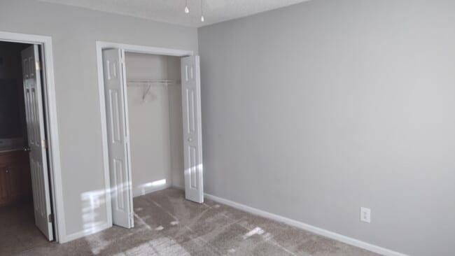 Photo - 2601 Riverridge Ct Unit F