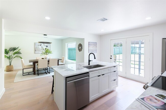 Photo - 11224 Pickard Ln
