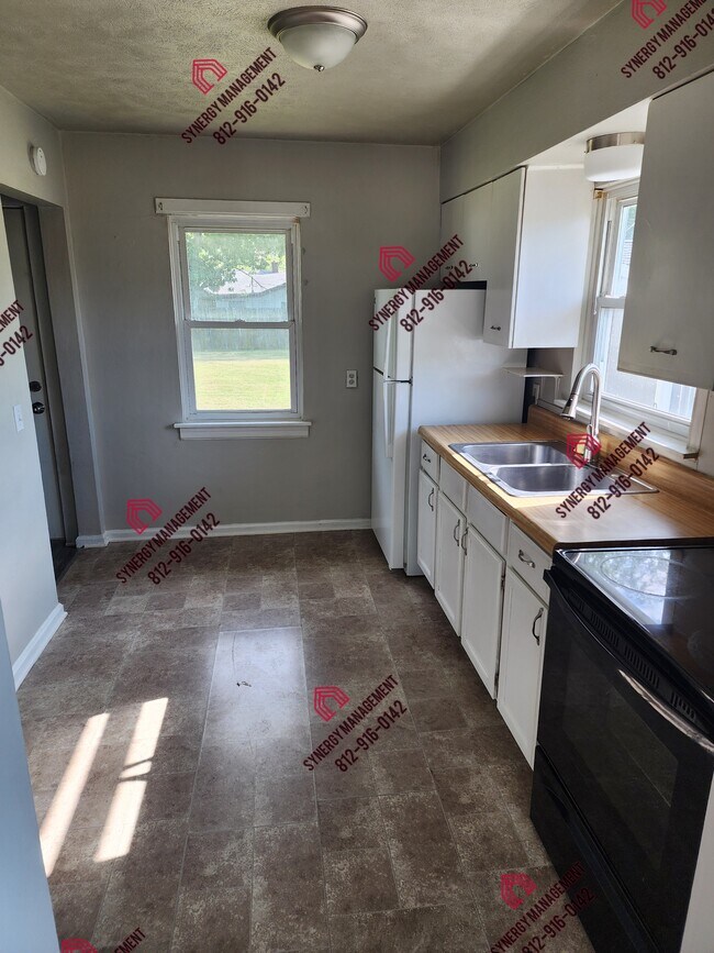 Photo - 2051 Covert Ave Casa