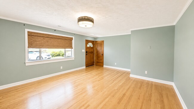 225 Bull Crk Rd