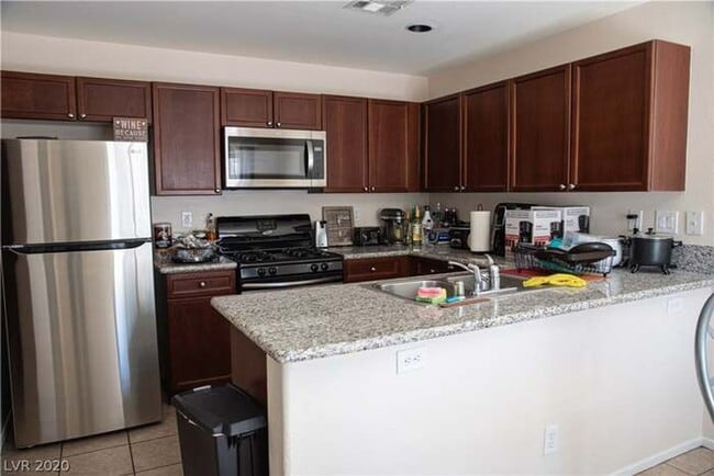 Photo - Northwest 3 bed, Lots of Amenities!