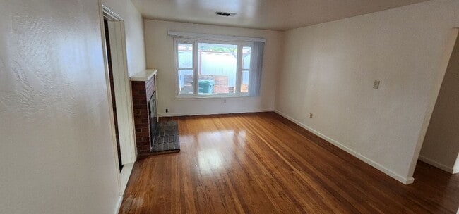 Photo - Updated Fair Oaks Beauty!