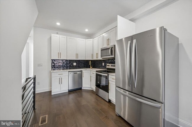 Photo - 3958 Mt Vernon St