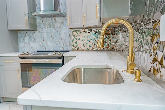 Photo - 24 Tudor St Unit 2