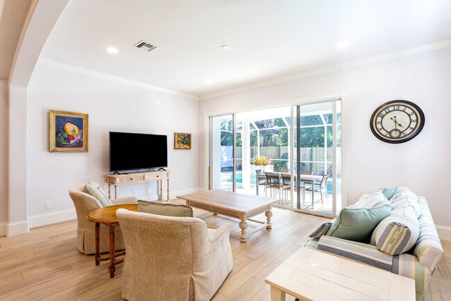 Photo - 828 110th Ave N Unit SI ID1504175P