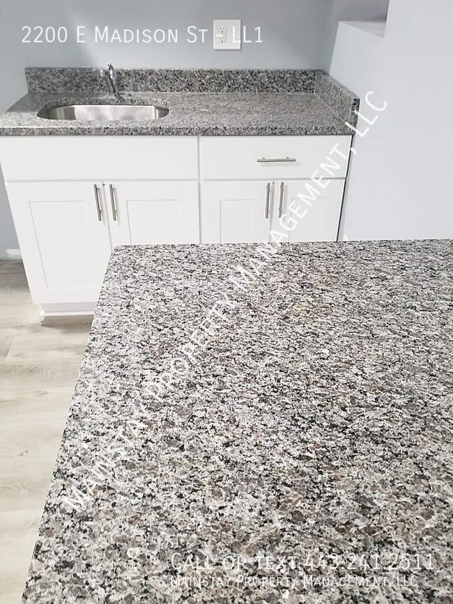 Photo - 2200 E Madison St Unit LL1