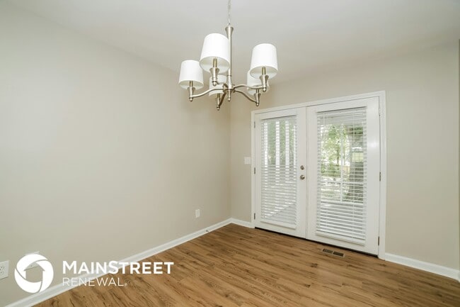 Photo - 117 Mayflower Cir