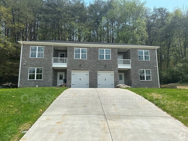 Building Photo - 5214 Donlyn Dr Rental