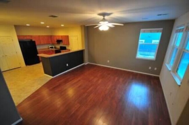 Building Photo - 2556 Central Park Blvd Unit 2556 Rental