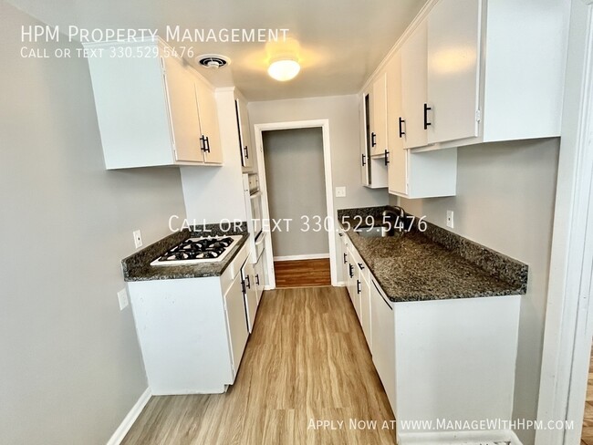 Remodeled one-bedroom apartment. First mon... - Remodeled one-bedroom apartment. First mon...