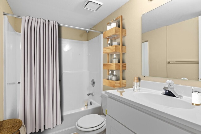 Photo - Armenia Village Condominiums