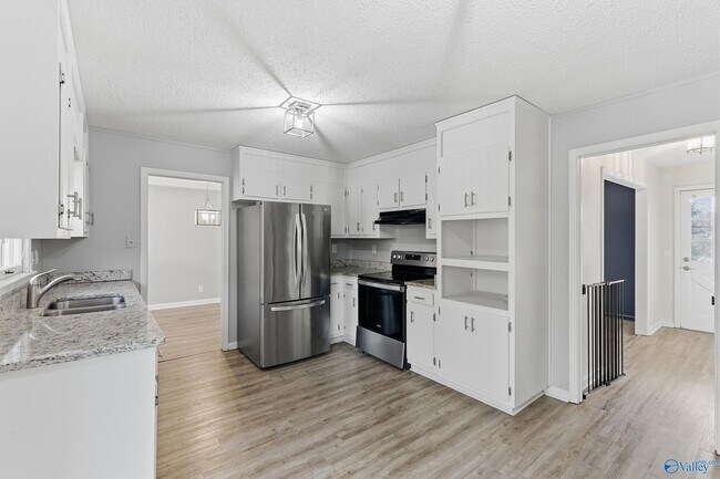 Photo - 11303 Mountain Crest Dr SE