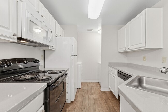 Cascadia Pointe