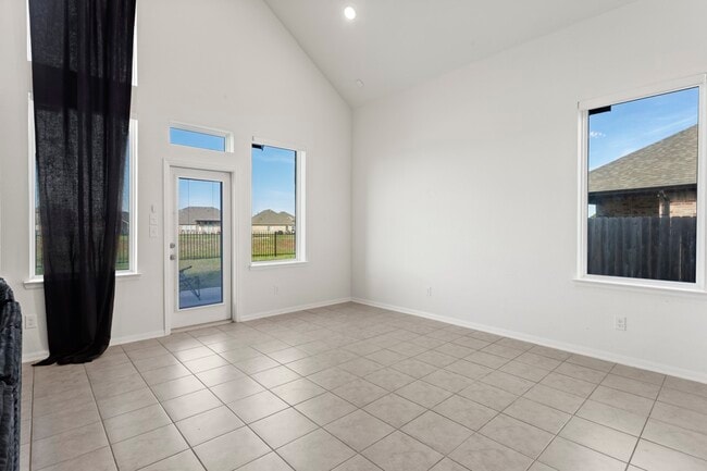 Photo - 413 Chardonnay Dr