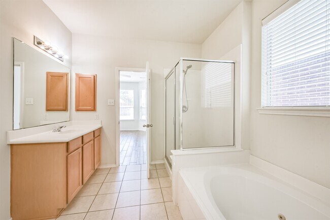 Photo - 16531 Whitaker Creek Dr