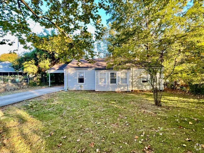 Building Photo - Adorable 3 bedroom 1 bath home with a carp...