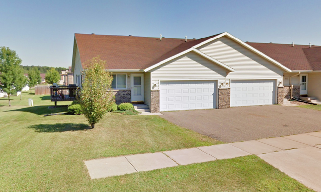 Photo - 812 Van Es Pky Townhome