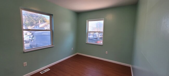 Second bedroom - 166-10 140th Ave Unit 1