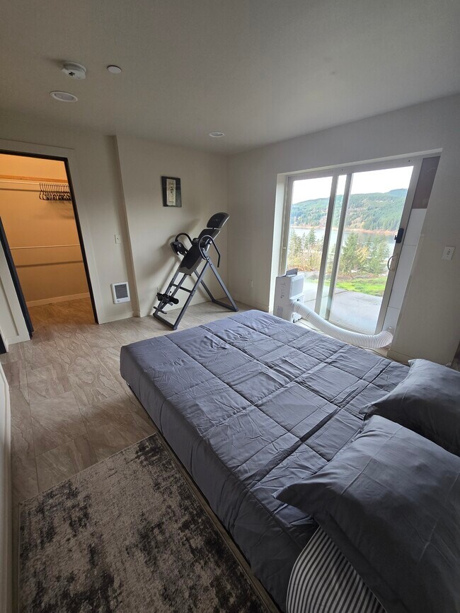 Photo - 6308 Lake Pointe Wy