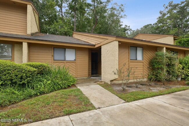 Building Photo - 85 Debarry Ave Unit 2032