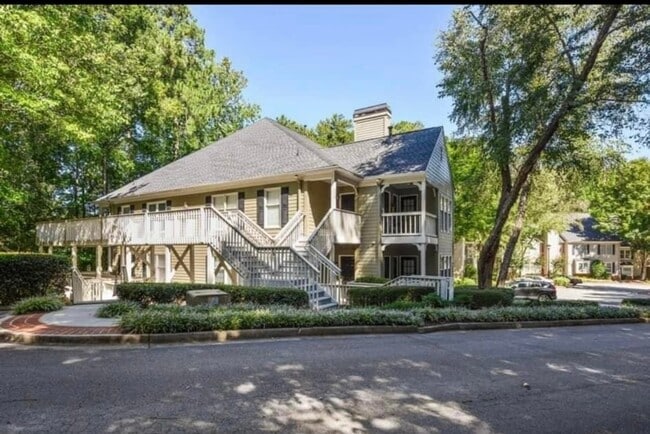 Photo - 102 Bainbridge Dr NW