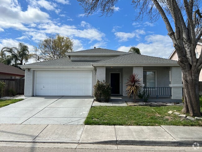 Building Photo - Single Story 3-bedroom home in Patterson!