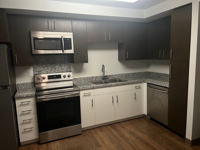 Building Photo - 988 Halekauwila St Unit 1203