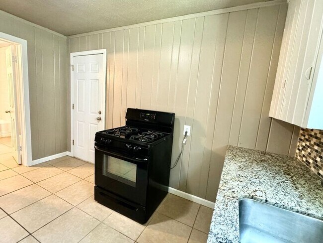 Photo - 917 S Urbana Ave Unit A