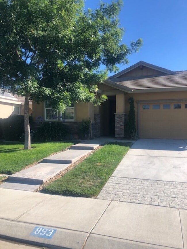 Photo - 893 Clearwater Creek Blvd