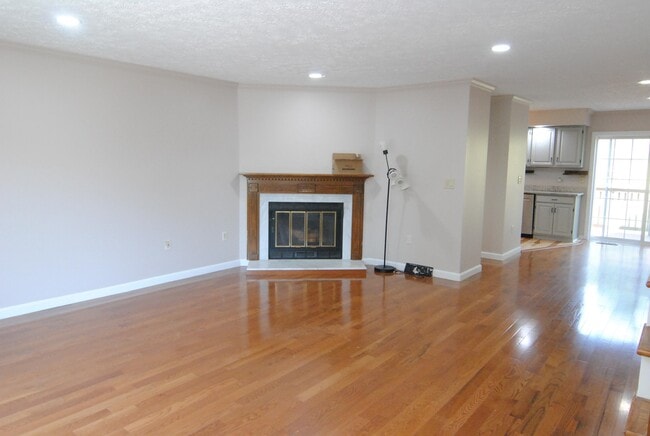 Photo - 25 Cadogan Way