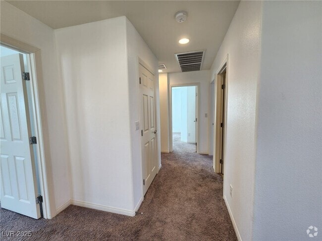 Building Photo - 5812 Beluga Bay St Rental