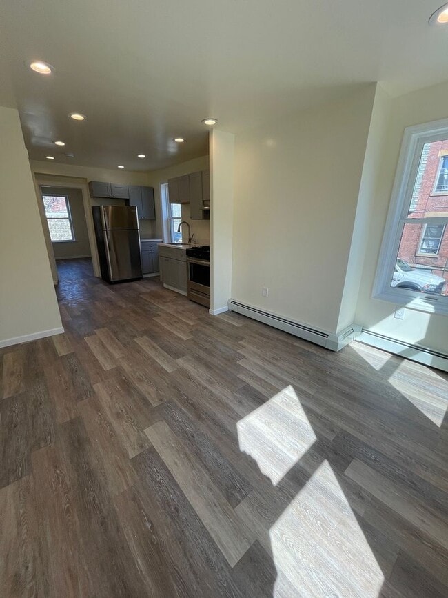 Photo - 17 Dubois St Unit 2