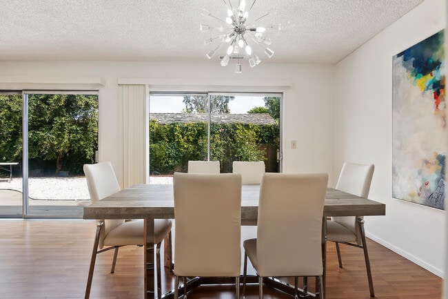 Building Photo - 6716 Ventura Canyon Ave Rental