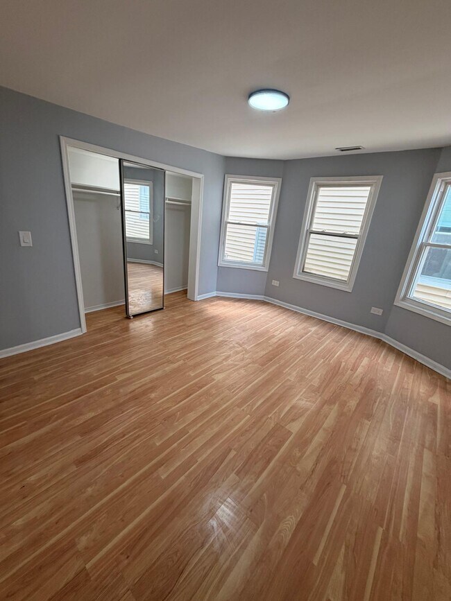 Building Photo - 2630 N Central Park Ave Unit 2
