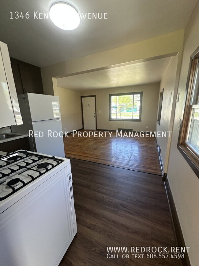 Photo - 1346 Kenwood Ave