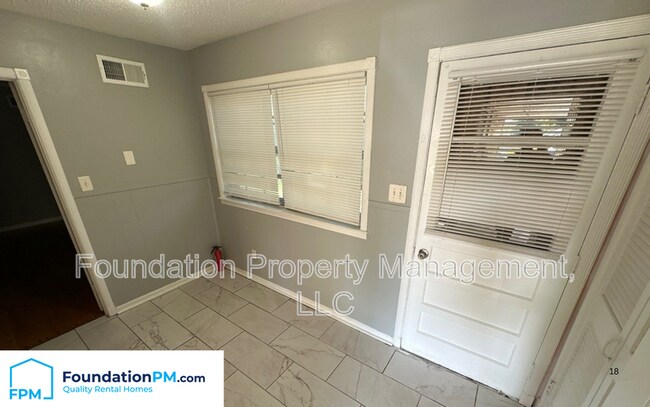 Photo - 2881 Brandale St