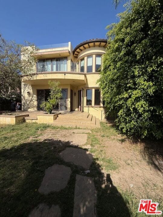 Building Photo - 1126 Yale St