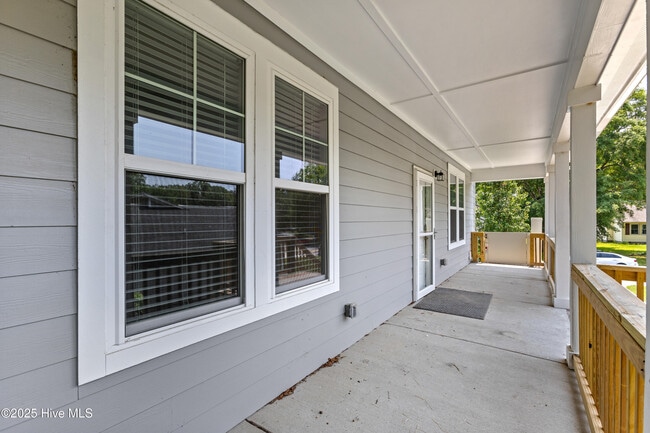 Photo - 218 Spring Dr